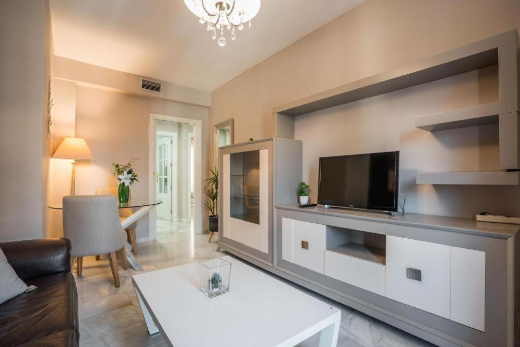 Apartamento Centrico Frente Villa Oniria Гранада Екстериор снимка