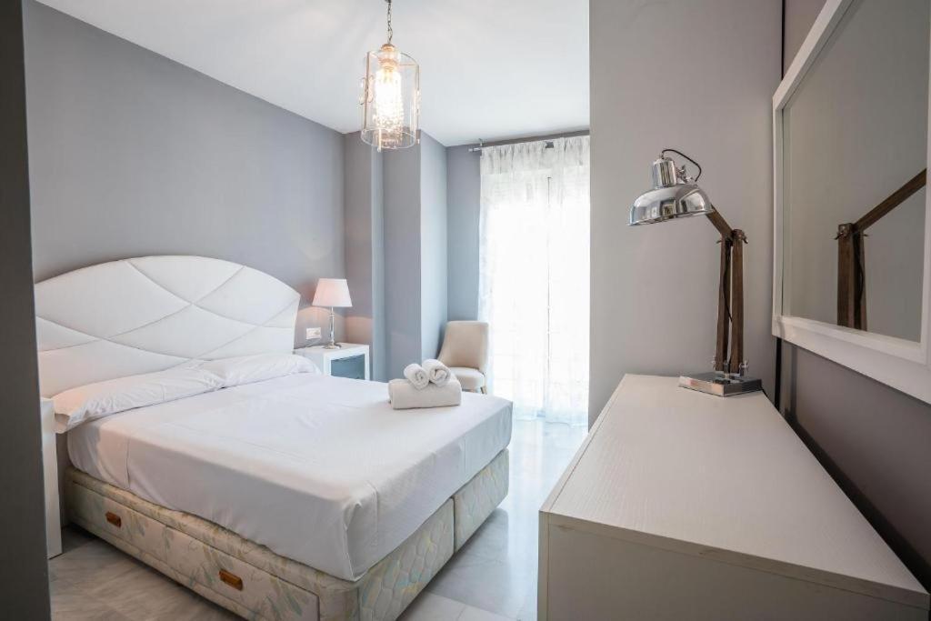 Apartamento Centrico Frente Villa Oniria Гранада Екстериор снимка