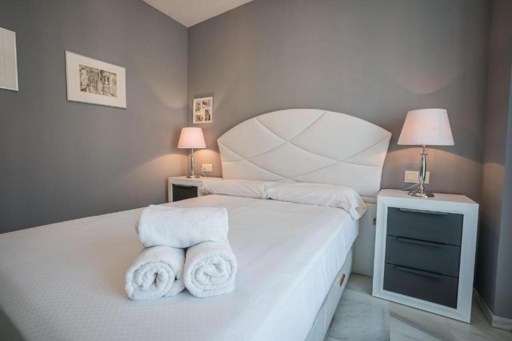 Apartamento Centrico Frente Villa Oniria Гранада Екстериор снимка